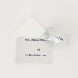 ALCOHOL PADS (6X6CM 100UDS)